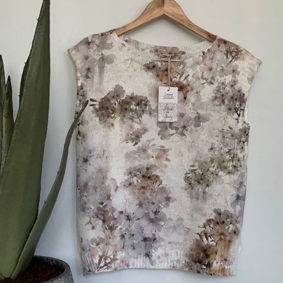 Loggia Tessatori Sleevless light sweater in faded floral pattern - Picture 1 of 6